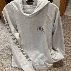 American eagle sweatshirt with hood & pockets